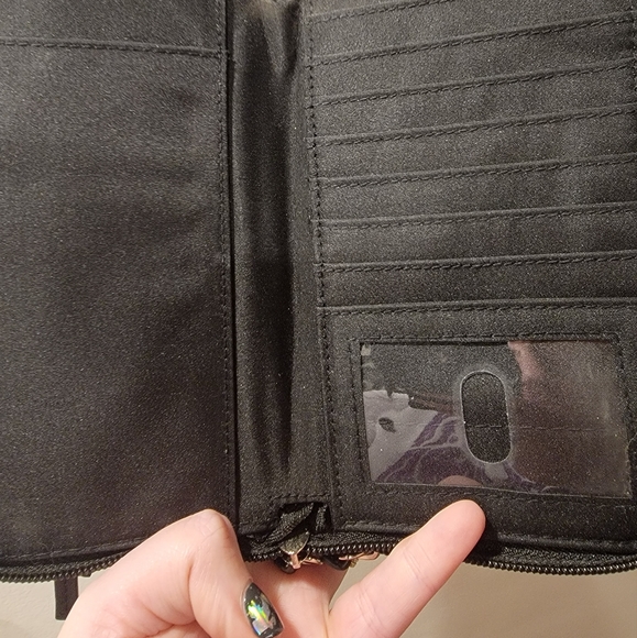 Cute Little Travel, Concert, or Night Out Purse - Picture 4 of 10